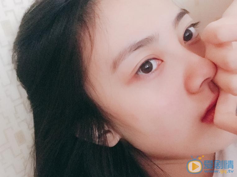 张嘉希生活照 张嘉希高清写真_张嘉希高清剧照