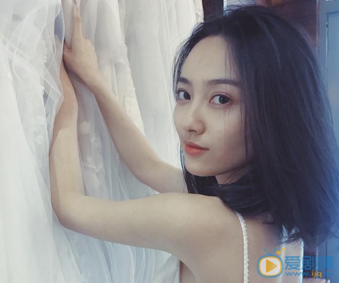 张嘉希片场照 张嘉希高清写真_张嘉希高清剧照