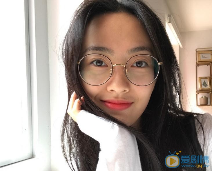 张嘉希生活照 张嘉希高清写真_张嘉希高清剧照