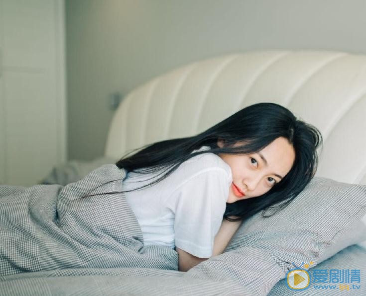 张嘉希慵懒写真 张嘉希高清写真_张嘉希高清剧照