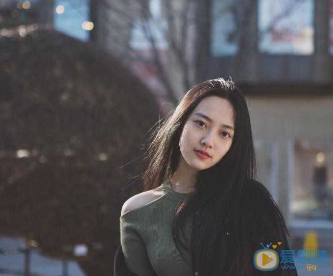 张嘉希秋季写真 张嘉希高清写真_张嘉希高清剧照
