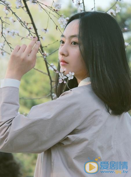 张嘉希清新写真 张嘉希高清写真_张嘉希高清剧照