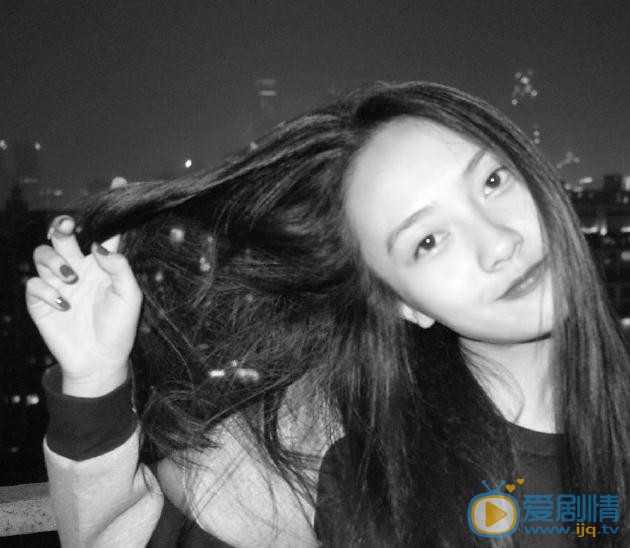 张嘉希夜色写真 张嘉希高清写真_张嘉希高清剧照