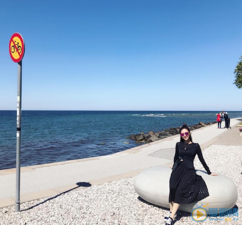 王婉晨户外旅行照 王婉晨高清写真_王婉晨高清剧照
