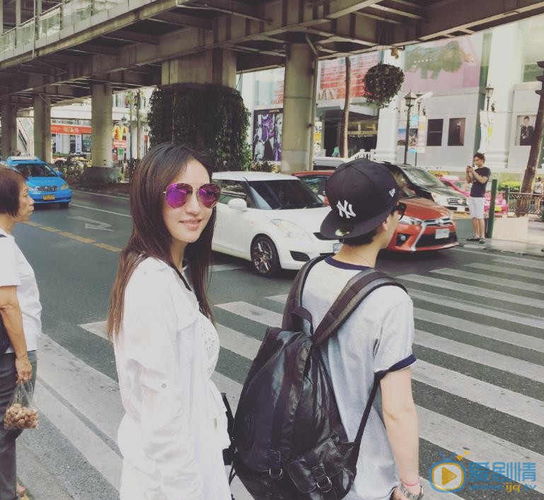 王婉晨朋友合照 王婉晨高清写真_王婉晨高清剧照