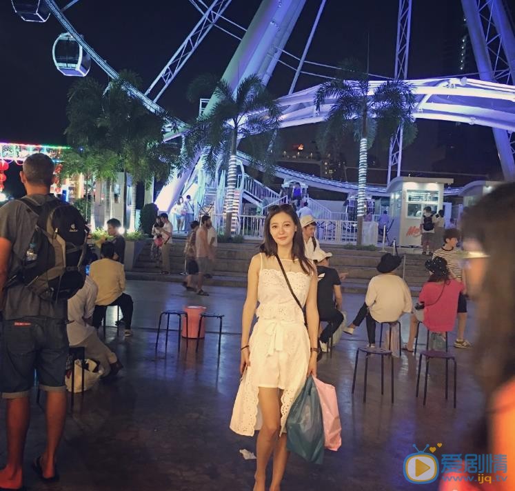 王婉晨户外旅行照 王婉晨高清写真_王婉晨高清剧照