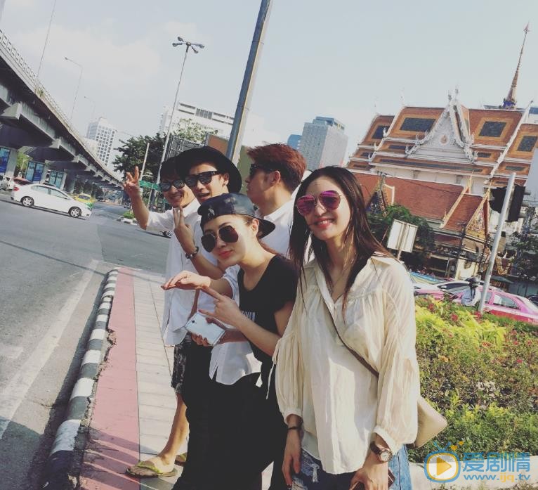 王婉晨朋友合照 王婉晨高清写真_王婉晨高清剧照