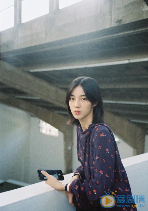 人不彪悍枉少年杨夕是谁扮演的？杨夕扮演者万鹏个人资料、写真生活照