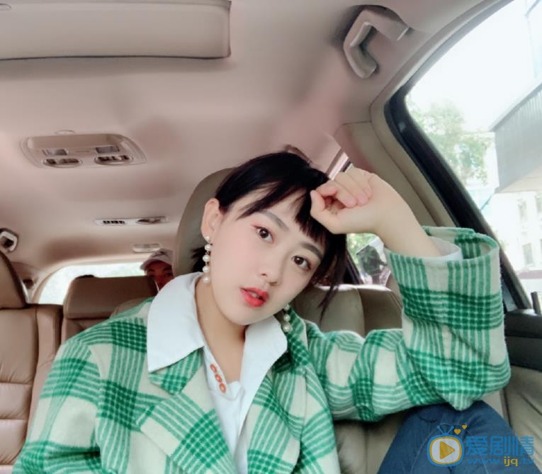 赵凌彬自拍照 赵凌彬高清写真_赵凌彬高清剧照