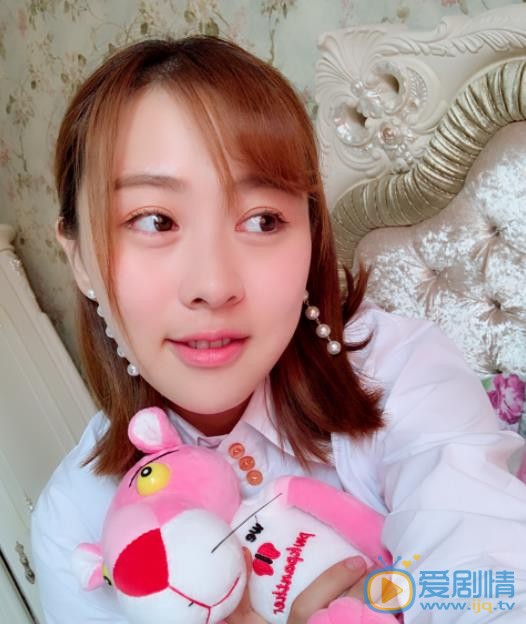 赵凌彬自拍照 赵凌彬高清写真_赵凌彬高清剧照
