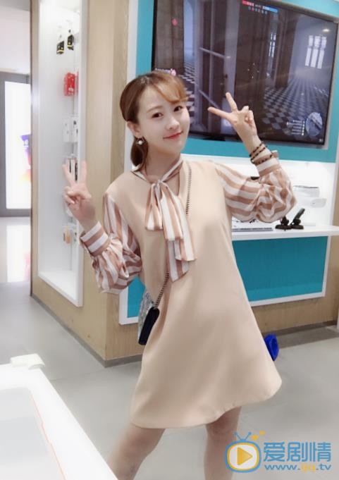 赵凌彬自拍照 赵凌彬高清写真_赵凌彬高清剧照