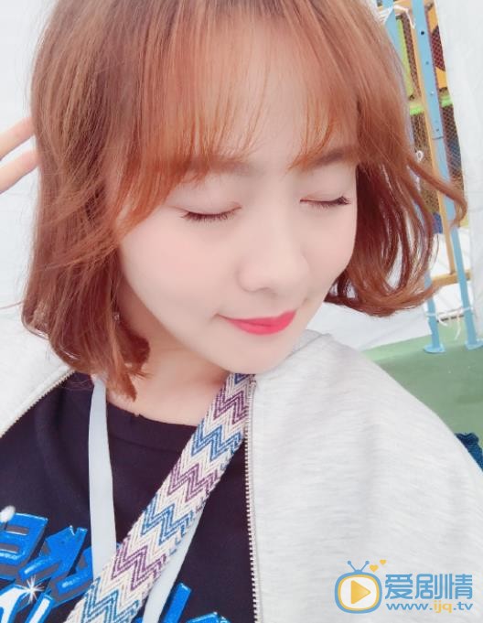 赵凌彬自拍照 赵凌彬高清写真_赵凌彬高清剧照