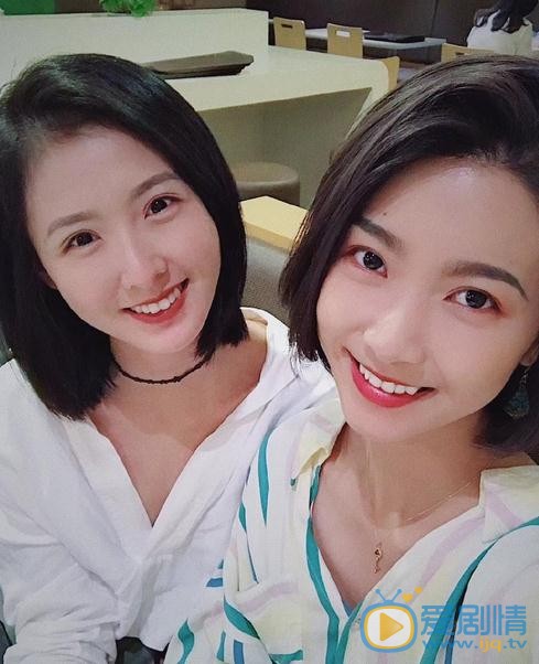 宋丹黎与人合照 宋丹黎高清写真_宋丹黎高清剧照