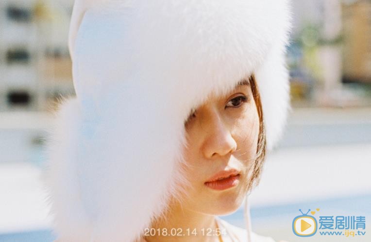 靳芊芊时尚街拍 靳芊芊高清写真_靳芊芊高清剧照