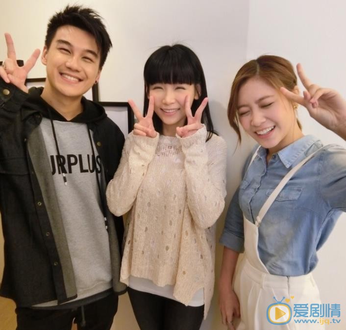 简淑儿与他人合照 简淑儿高清写真_简淑儿高清剧照