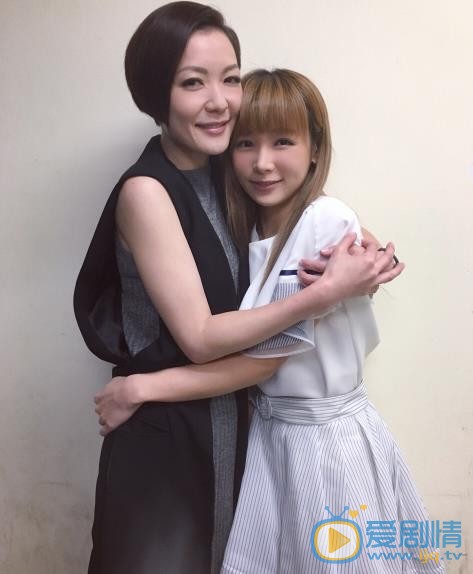 简淑儿与他人合照 简淑儿与他人合照