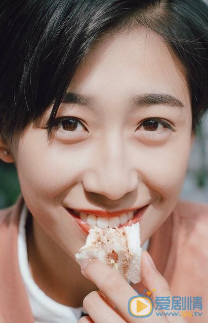 姜依短发帅气写真 姜依高清写真_姜依高清剧照