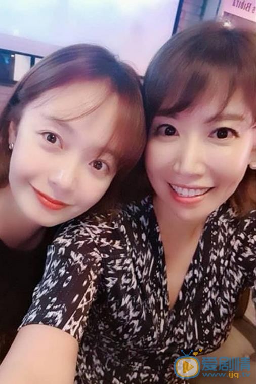 全昭旻与人合照 全昭旻高清写真_全昭旻高清剧照