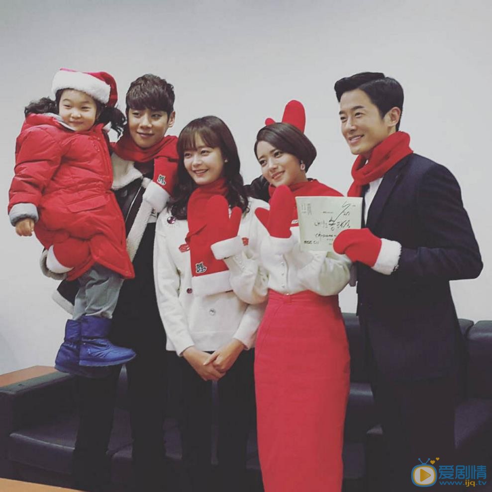 全昭旻与人合照 全昭旻高清写真_全昭旻高清剧照