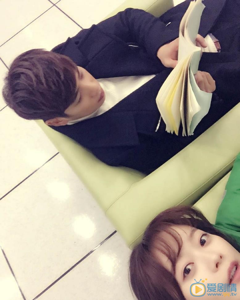 全昭旻与人合照 全昭旻高清写真_全昭旻高清剧照