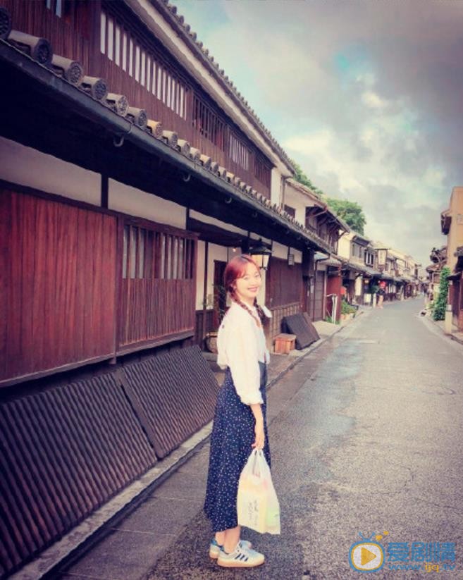 全昭旻街拍照 全昭旻高清写真_全昭旻高清剧照