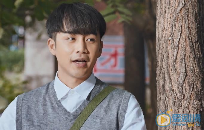 我们的四十年肖战家的电视是什么牌子？是哪产的？