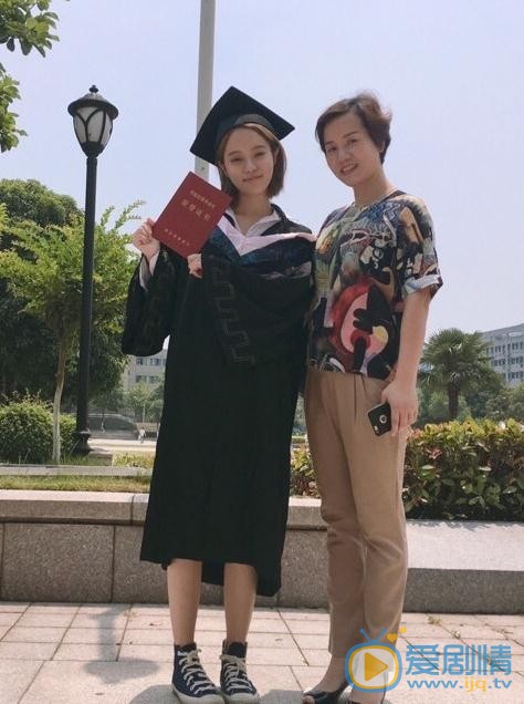 佐藤丽毕业照 佐藤丽高清写真_佐藤丽高清剧照