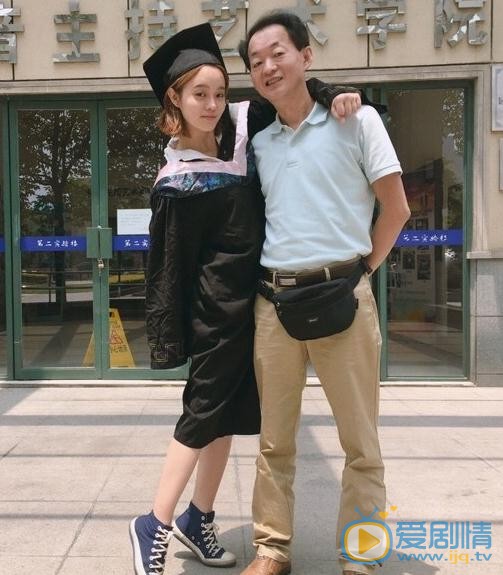 佐藤丽毕业照 佐藤丽高清写真_佐藤丽高清剧照