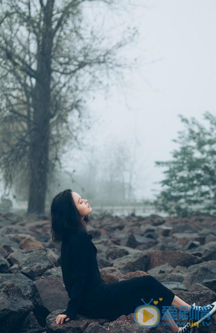 佐藤丽黑色写真 佐藤丽高清写真_佐藤丽高清剧照