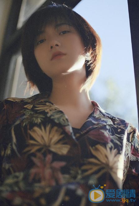 姜卓君秋日写真 姜卓君高清写真_姜卓君高清剧照