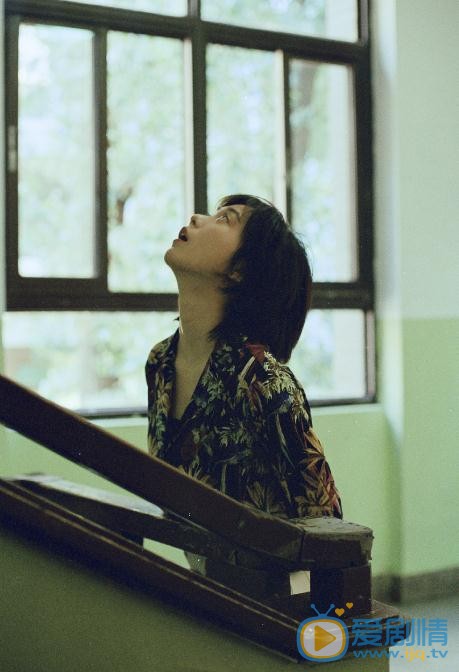 姜卓君秋日写真 姜卓君高清写真_姜卓君高清剧照