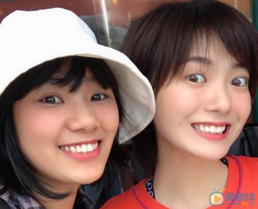 姜卓君与人合照 姜卓君高清写真_姜卓君高清剧照