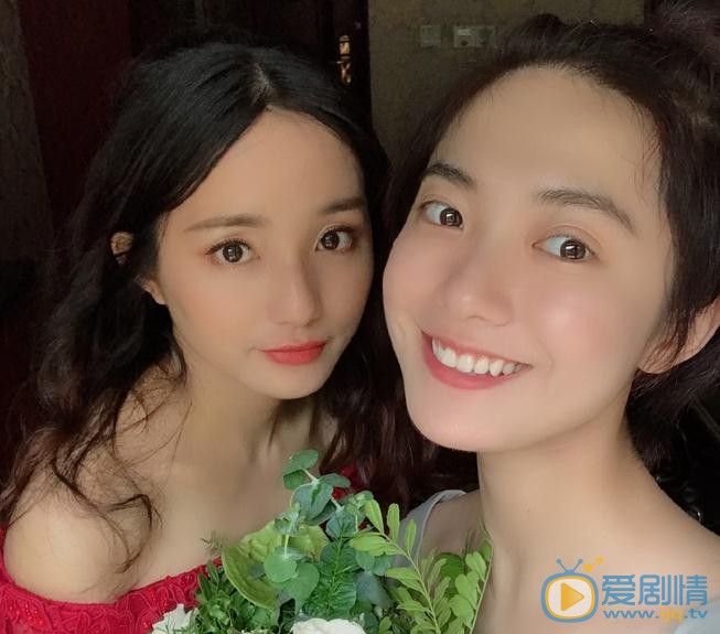 姜卓君与人合照 姜卓君高清写真_姜卓君高清剧照