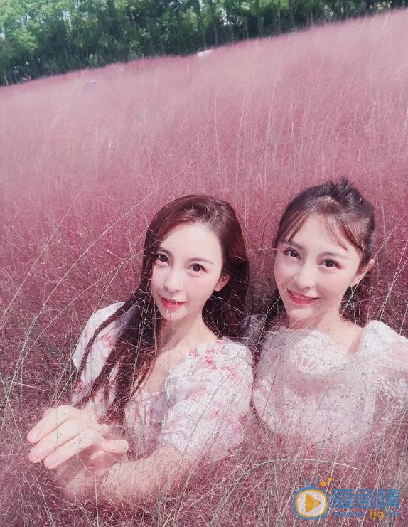 刘嘉格姐妹花写真 刘嘉格高清写真_刘嘉格高清剧照
