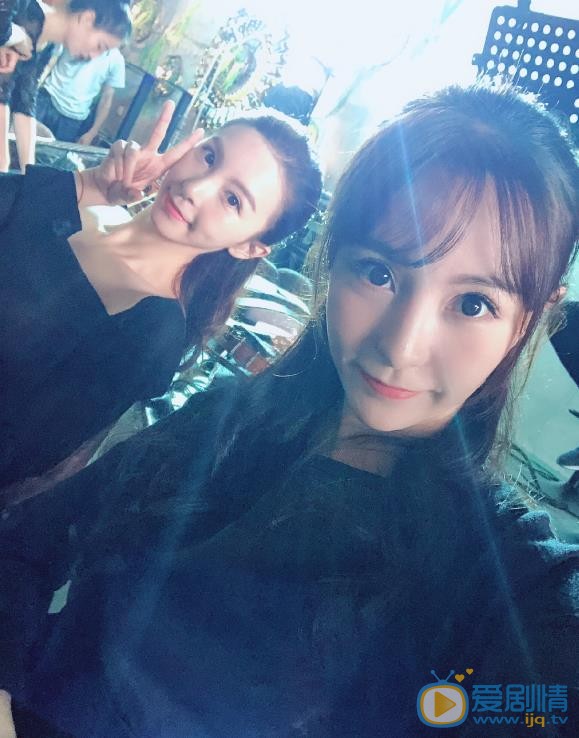 刘嘉格姐妹生活照 刘嘉格高清写真_刘嘉格高清剧照