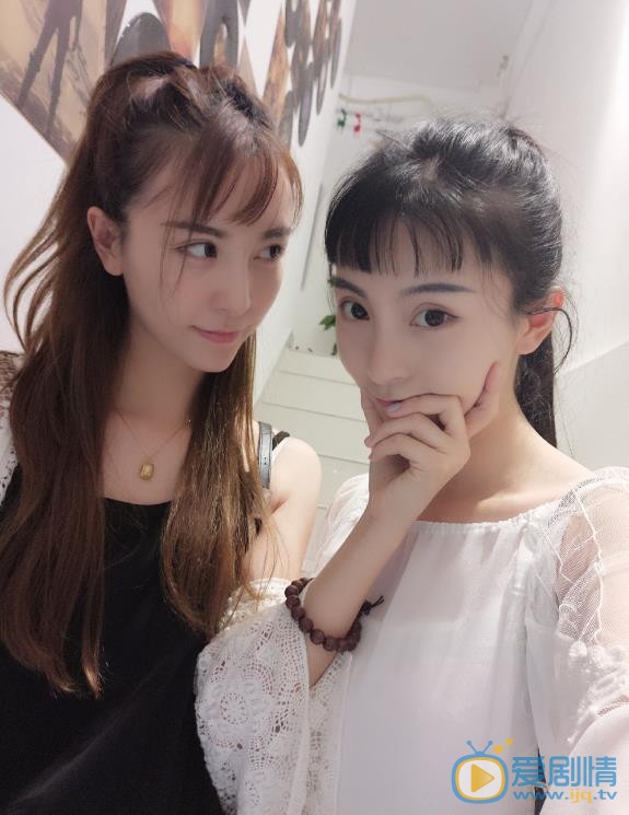 刘嘉格姐妹生活照 刘嘉格高清写真_刘嘉格高清剧照