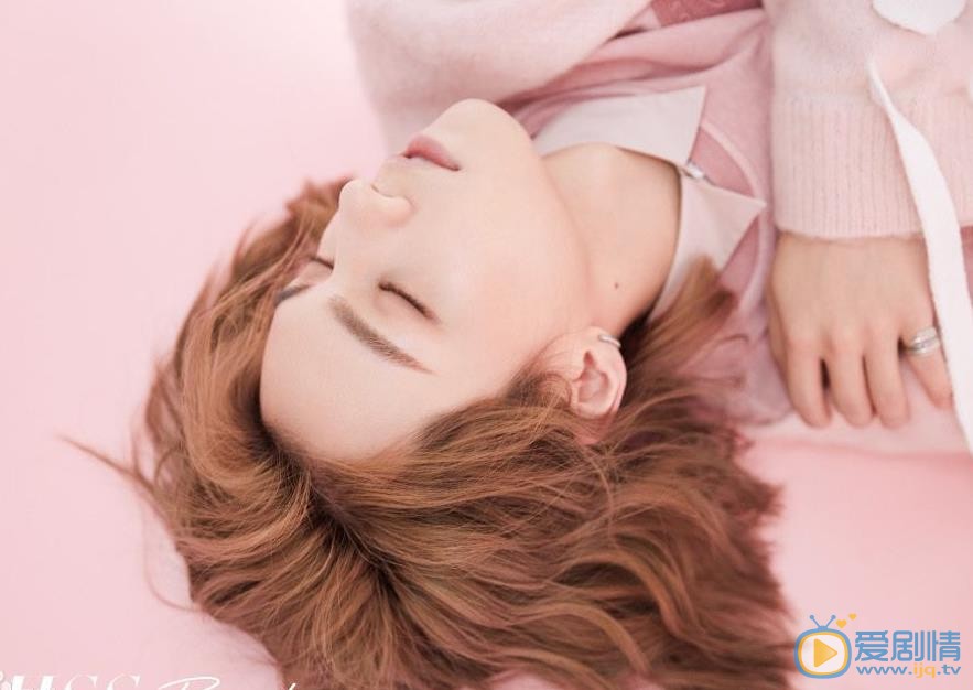周锐盛世美颜写真 周锐高清写真_周锐高清剧照