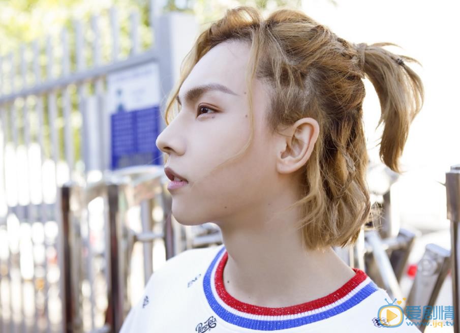 周锐盛世美颜写真 周锐高清写真_周锐高清剧照
