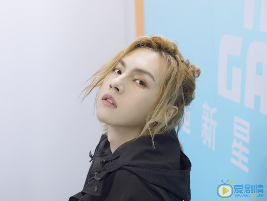 周锐盛世美颜写真 周锐高清写真_周锐高清剧照