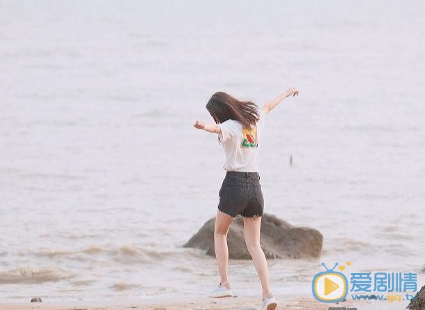 赵闪闪海边写真 赵闪闪高清写真_赵闪闪高清剧照