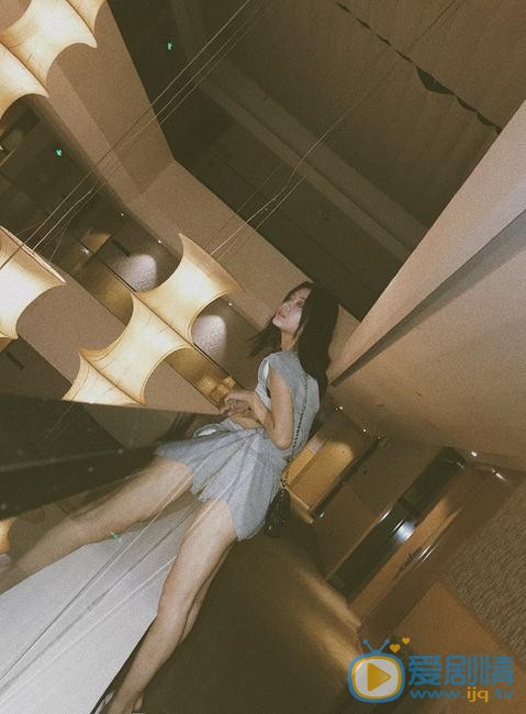 赵闪闪街拍写真 赵闪闪高清写真_赵闪闪高清剧照