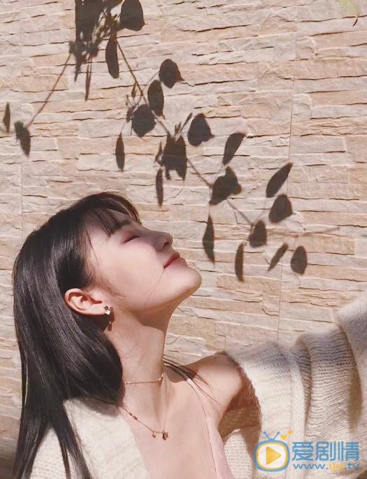 赵闪闪旅游照 赵闪闪高清写真_赵闪闪高清剧照