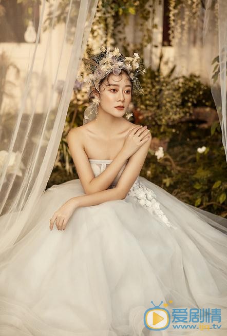 赵闪闪白色写真 赵闪闪高清写真_赵闪闪高清剧照
