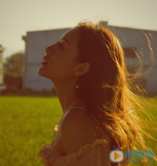 赵闪闪绿色写真 赵闪闪高清写真_赵闪闪高清剧照