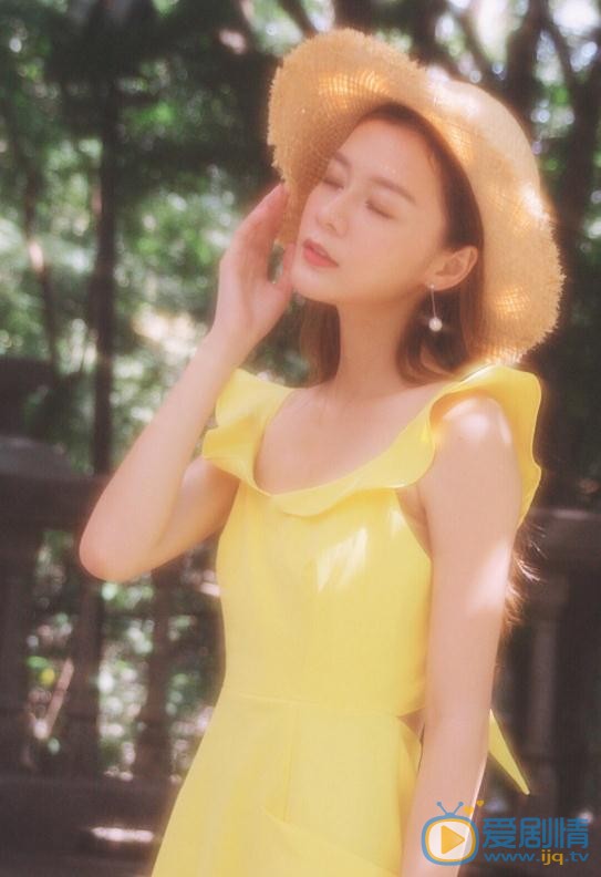 赵闪闪绿色写真 赵闪闪高清写真_赵闪闪高清剧照