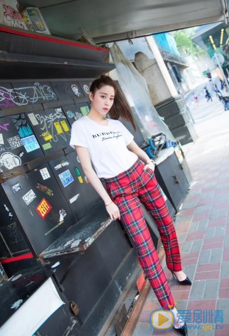 欧阳妮妮街拍写真 欧阳妮妮高清写真_欧阳妮妮高清剧照