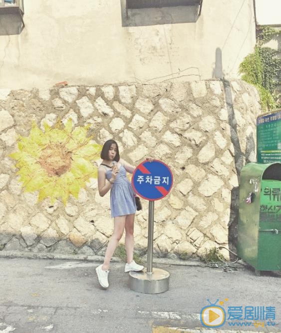 欧阳妮妮街拍写真 欧阳妮妮高清写真_欧阳妮妮高清剧照