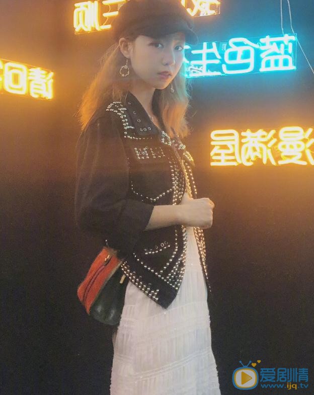 许瑞航街拍写真 许瑞航高清写真_许瑞航高清剧照