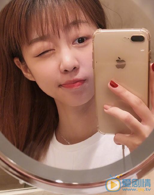 许瑞航逗比照 许瑞航高清写真_许瑞航高清剧照