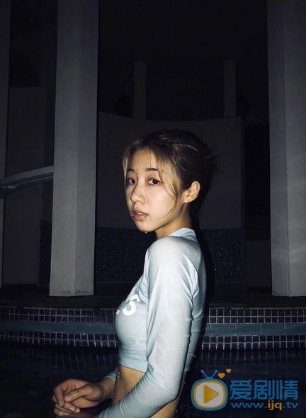 许瑞航游泳照 许瑞航高清写真_许瑞航高清剧照